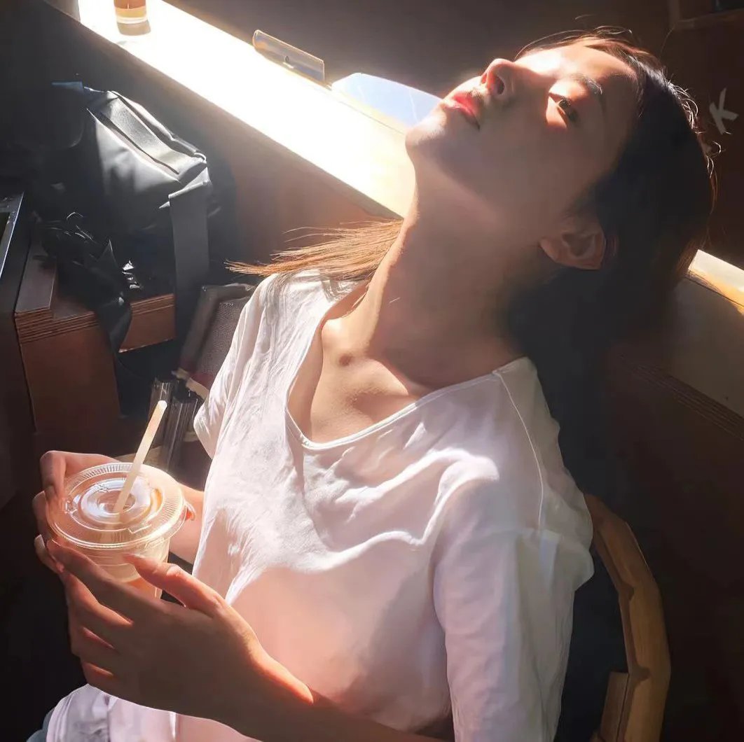 身穿十二单衣的恶魔